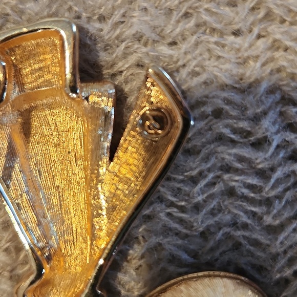 Swarovski Swan Gold Tone Clear Crystal Bow Ribbon Teardrop Brooch Pin - Picture 4 of 7